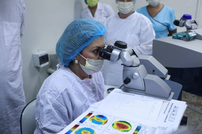 Կեռատոկոնուսի ժամանակ եղջրաթաղանթի օղակների պատվաստում Ս.Վ. Մալայանի  կենտրոնում...